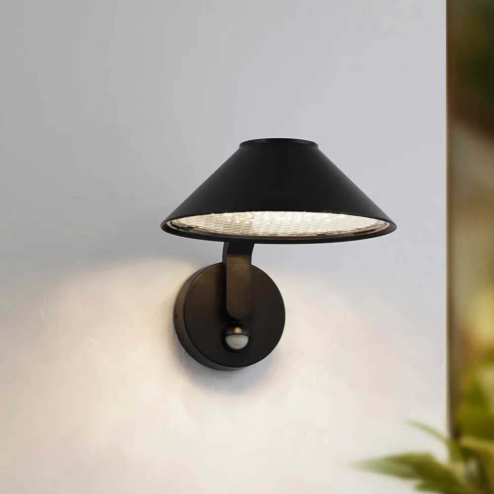 Lindby Væglampe Med Sensor|Terrassebelysning > LED-væglampe Capelo, sort, metal, sensor, Ø20cm