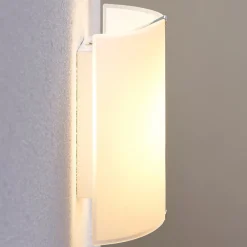 Lindby Gang|Pendellamper > LED-væglampe Helmi, højde 21 cm, glas, halvcirkelformet