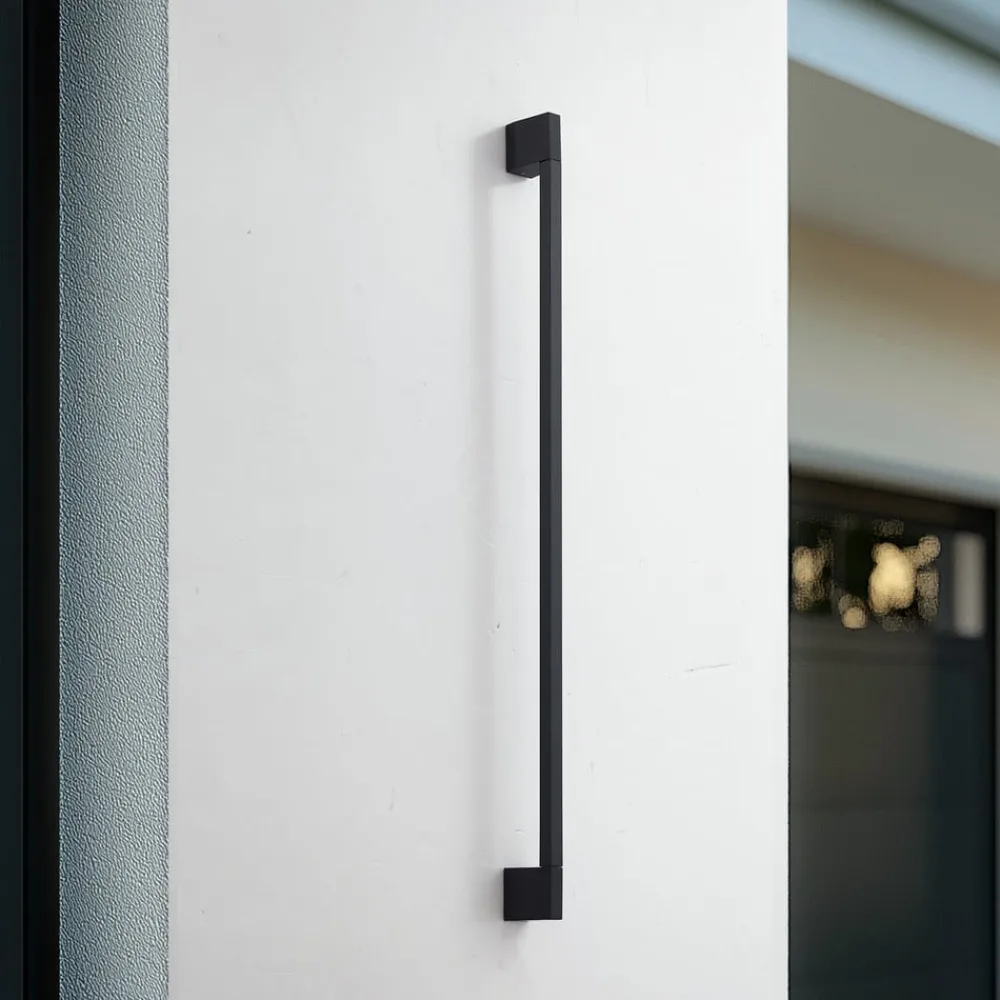 Lindby Terrassebelysning|Væglamper > LED-væglampe Neano, 120 cm, sort, metal, IP54