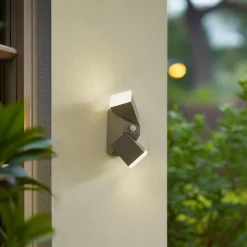 Lindby Væglamper > LED-væglampe Sally, 22 cm, grå, IP54, sensor