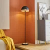 Gulvlamper ^ Lindby Lonnaris gulvlampe med rattan, sort