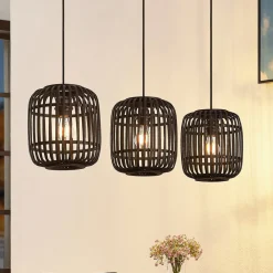 Pendellamper ^ Lindby pendellampe Canyana, sort, 3-lys, rattan, 105 cm