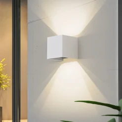 Lindby Terrassebelysning|Væglamper > Smart udendørs LED-væglampe Dara, 10 cm, hvid, CCT Tuya