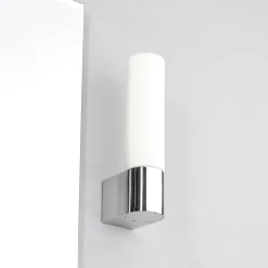 Lindby Gang|Væg- Og Spejllamper > spejllampe Melike, 27 cm, krom, IP44, stikkontakt