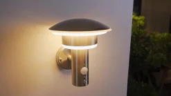 Væglampe Med Sensor|Terrassebelysning ^ Lindby udendørs LED-væglampe Lillie, sensor, højde 19 cm