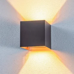 Terrassebelysning|Væglamper ^ Lindby udendørs LED-væglampe Nivar, kantet, sort/guld, IP54