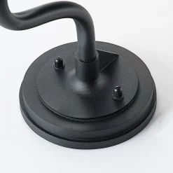 Væglamper ^ Lindby udendørs væglampe Kyan, højde 40 cm, sort, IP44, E27