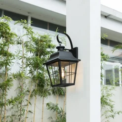 Lindby Terrassebelysning > udendørs væglampe Mertollio, højde 47 cm, sort, glas