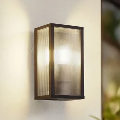 Lindby Terrassebelysning|Væglamper > udendørs væglampe Peldar, 26 cm, riflet, IP44, E27