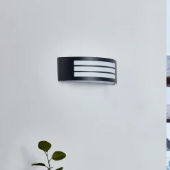 Væglamper ^ Lindby udendørs væglampe Vimal, E27, 32 cm, sort, aluminium