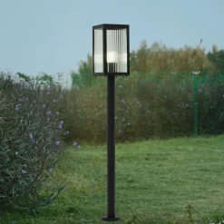 Gadebelysning ^ Lindby vejlampe Bolgar, sort, metal, glas, 15 cm