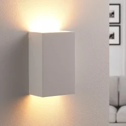 Lindby Gang|Væglamper > væglampe Colja, kantet, højde 16 cm, gips, hvid