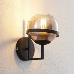 Lindby Pendellamper|Væglamper > væglampe Marinka, højde 20 cm, sort, røgfarvet glas