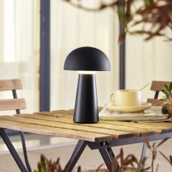 Lindby Dekorationsbelysning|Bordlamper > Zyre LED genopladelig bordlampe, sort, IP44, touchdæmper