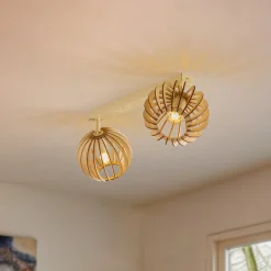 Argon Loftlamper > Loftlampe Paz hvid trælameller-kugler, 2 lyskilder.