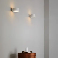 Væglamper ^ LOOM DESIGN LED-væglampe Cookie, hvid, aluminium, Ø 15 cm
