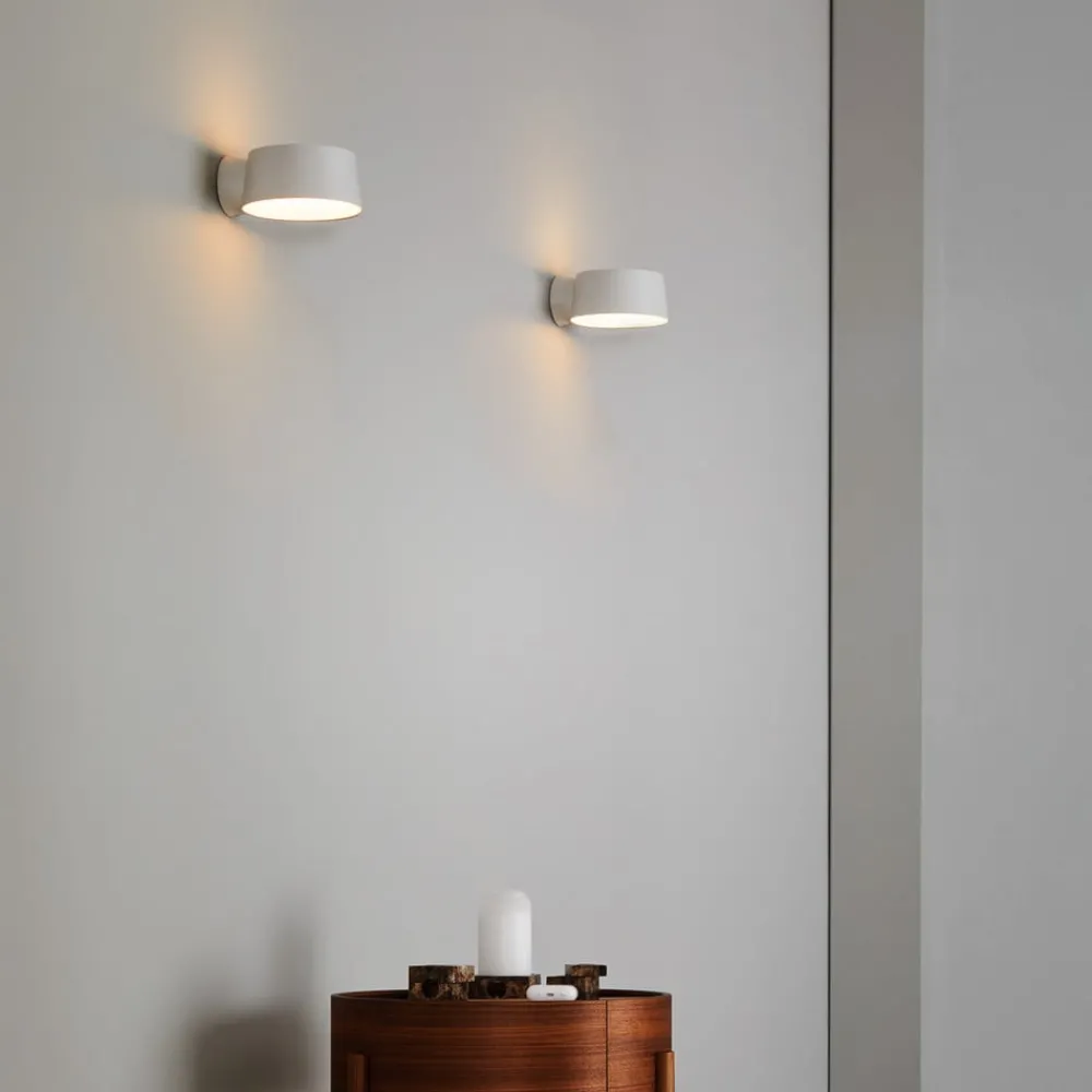 Væglamper ^ LOOM DESIGN LED-væglampe Cookie, hvid, aluminium, Ø 15 cm