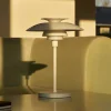 Dekorationsbelysning ^ Louis Poulsen LED-bordlampe PH 80, opal hvid, IP44