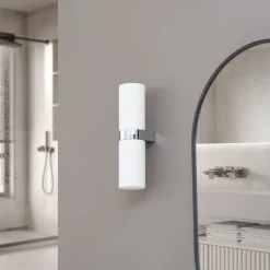 Lucande Væg- Og Spejllamper|Væglamper > Basolo væglampe til badeværelset, krom, højde 31,5 cm, glas, IP44