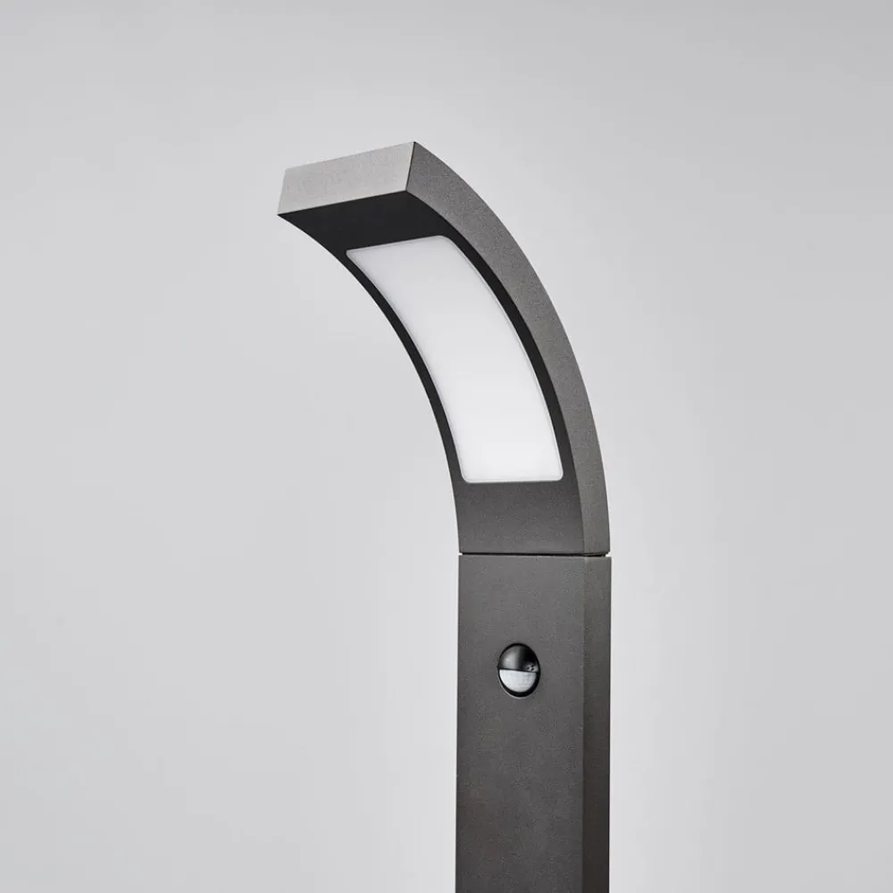 Lucande Gadebelysning Med Sensor|Terrassebelysning > LED-gadelampe Juvia, 100 cm, bevægelsessensor, IP54