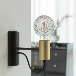 Lucande Dæmpbar Led-Pære|Filament Pære > LED-globepære G95, E27 3,8W, 1800K, struktur, røgfarvet
