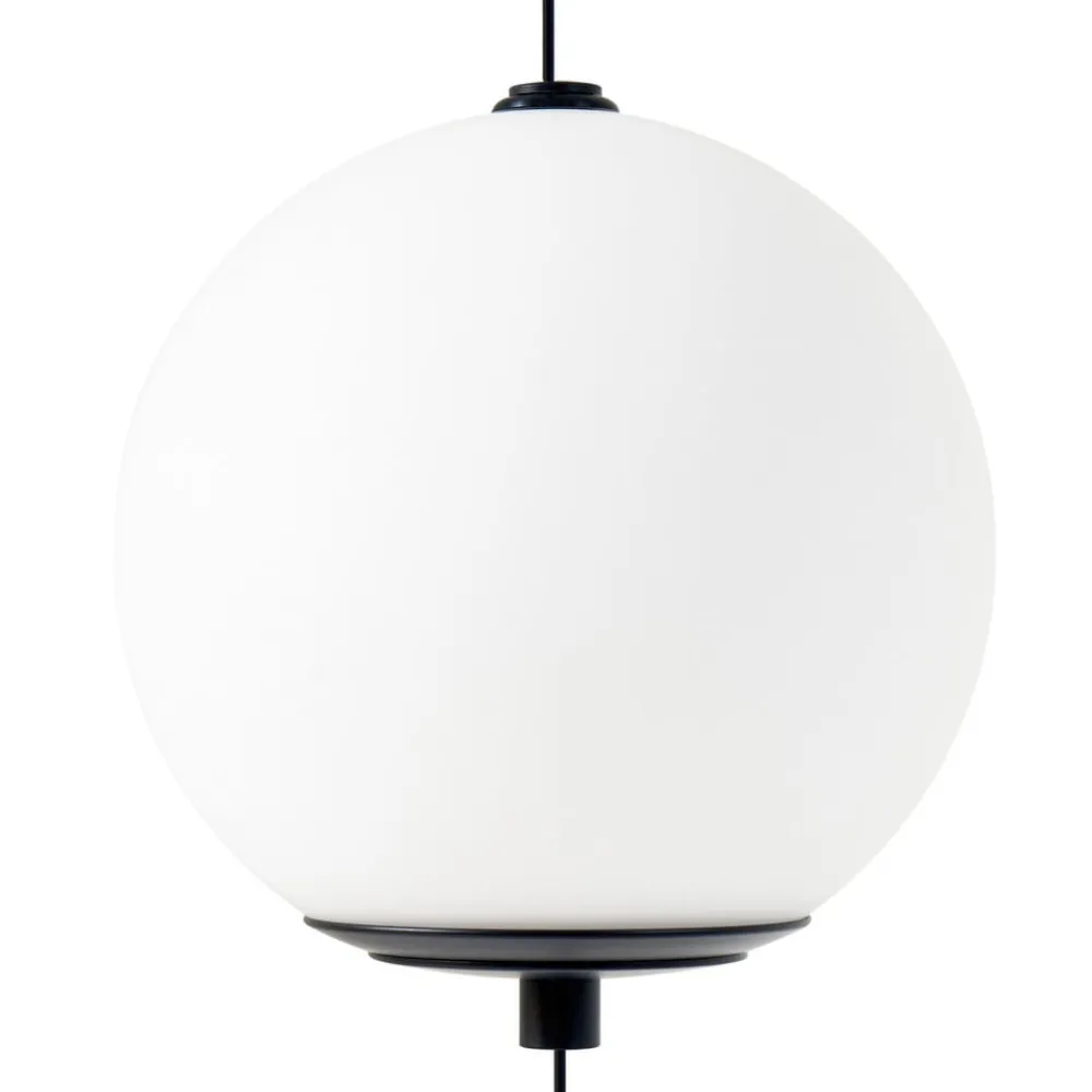 Lucande Pendellamper|Gulvlamper > LED-gulvlampe Sphere, sort/opal, glas, dæmpbar
