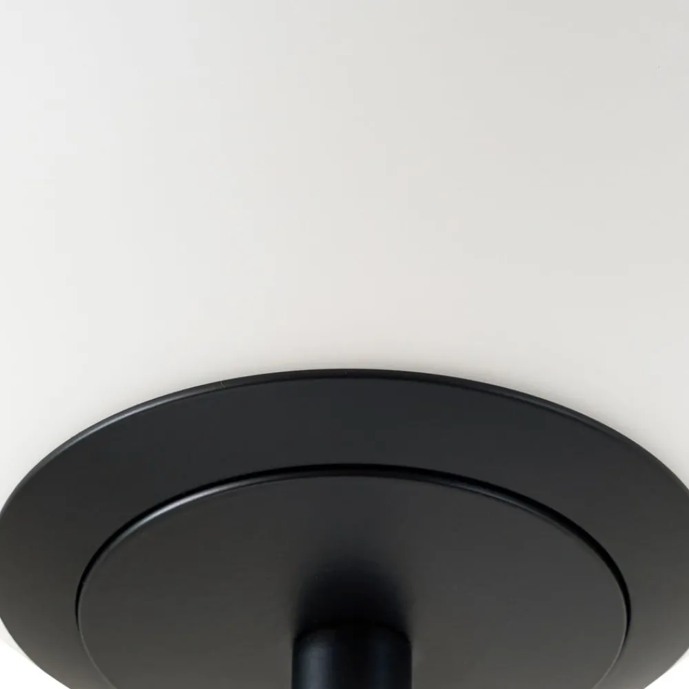 Lucande Pendellamper|Gulvlamper > LED-gulvlampe Sphere, sort/opal, glas, dæmpbar