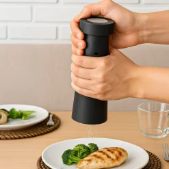 Bordlamper ^ Lucande LED-peberkværn Pepper, mørkegrå, batteri, IP44