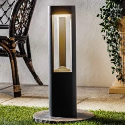 Lucande Terrassebelysning|Sokkellamper > LED-sokkellampe Pirron, 50 cm, trekantet, IP54