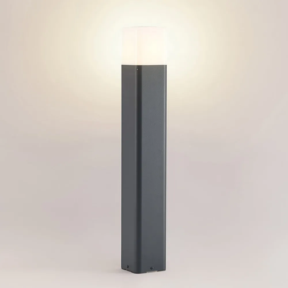 Gadebelysning ^ Lucande Obuna vejlampe, højde 80 cm