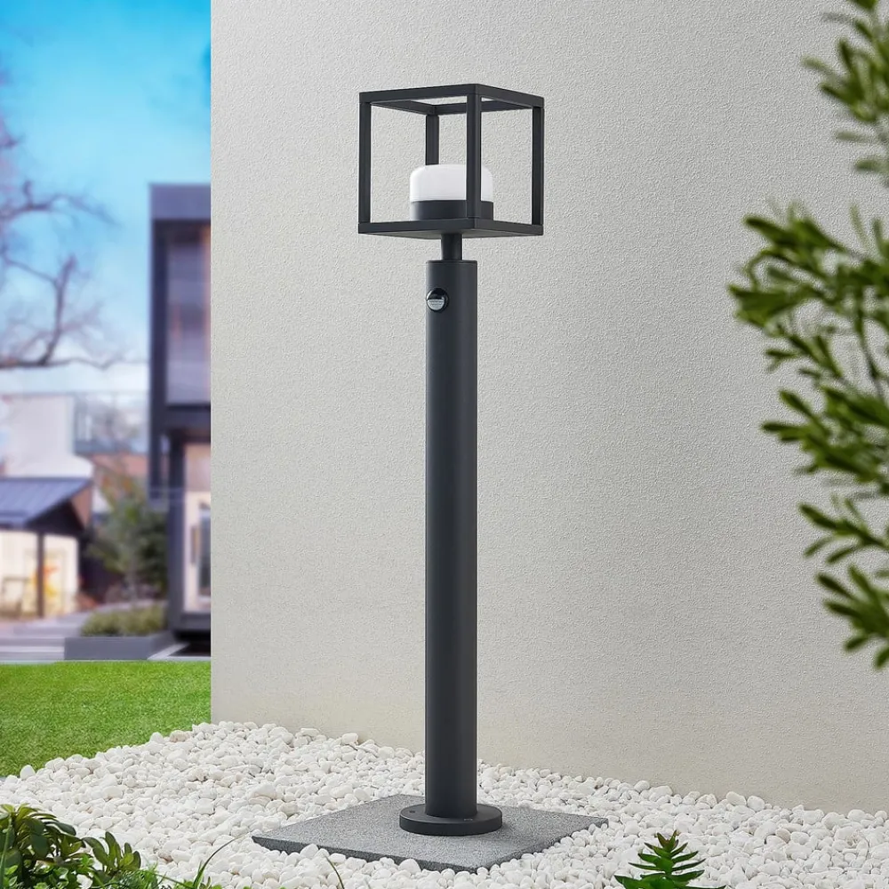 Lucande Gadebelysning > Timio vejlampe, 85 cm, bevægelsessensor, GX53, IP44
