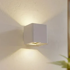 Lucande Terrassebelysning|Væglamper > udendørs LED-væglampe Aaron, hvid, IP54, op/ned