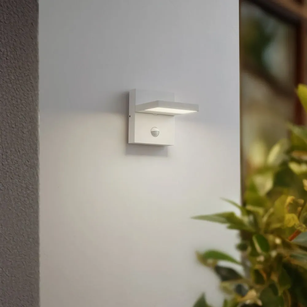 Lucande Væglampe Med Sensor|Væglamper > udendørs LED-væglampe Silvan, hvid, sensor, IP54, 16 cm