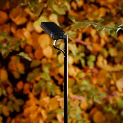 Luceplan Gadebelysning > LED-vejlampe Flia, 120 cm høj, sort, plast