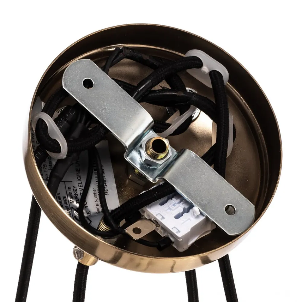 Lucea Lysekroner > Lysekrone Ressa Ø 59 cm messing antik, 4 lyskilder.