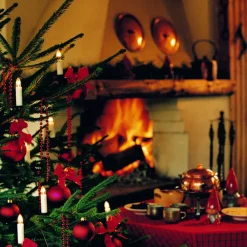 Konstsmide Christmas Julepynt|Julelyskæder > Lyskæde til træ, med 25 lys, 13,6 m, delbart stik