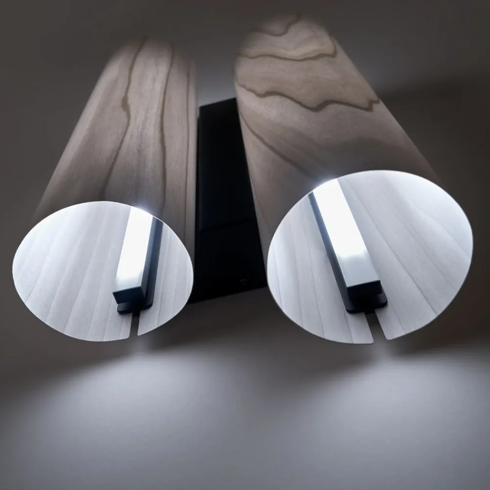 LZF LAMPS Bæredygtige Lamper > LZF Black Note Duplet væglampe, sort/ grå