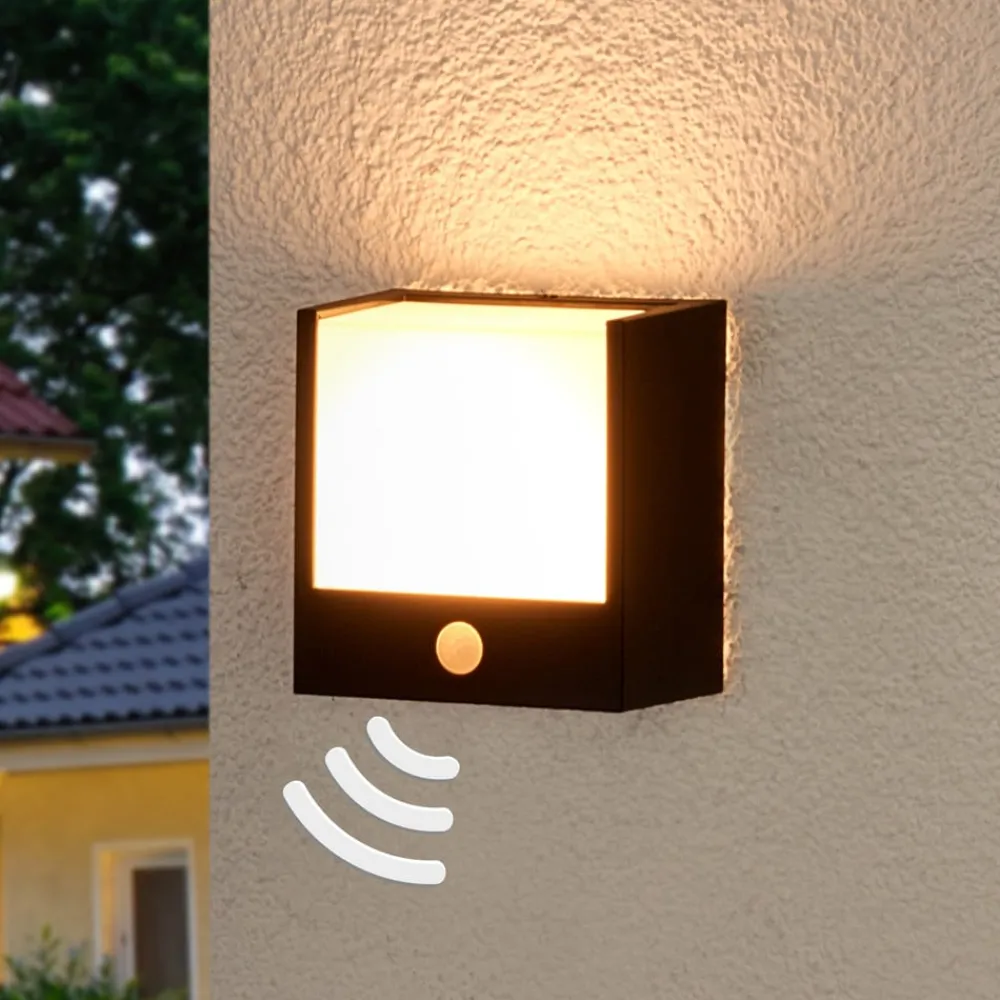 Philips Væglampe Med Sensor > Macaw - LED-udendørsvæglampe med bevægelsessensor