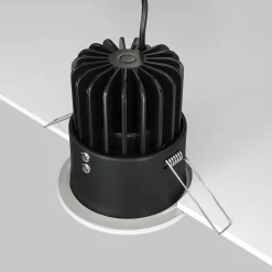 Loftlamper|Indbygningsspots ^ Maytoni Zoom LED-indbygningslampe 930 IP65 rund triac, hvid