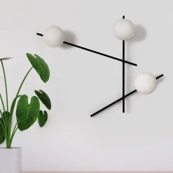 Væglamper|Væglamper ^ Sforzin Mikado væglampe, mælkehvidt glas, 3 lyskilder