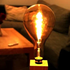 Filament Pære|Smarte Lyskilder ^ tint Müller Licht white LED-pære E27 4,9 W guld