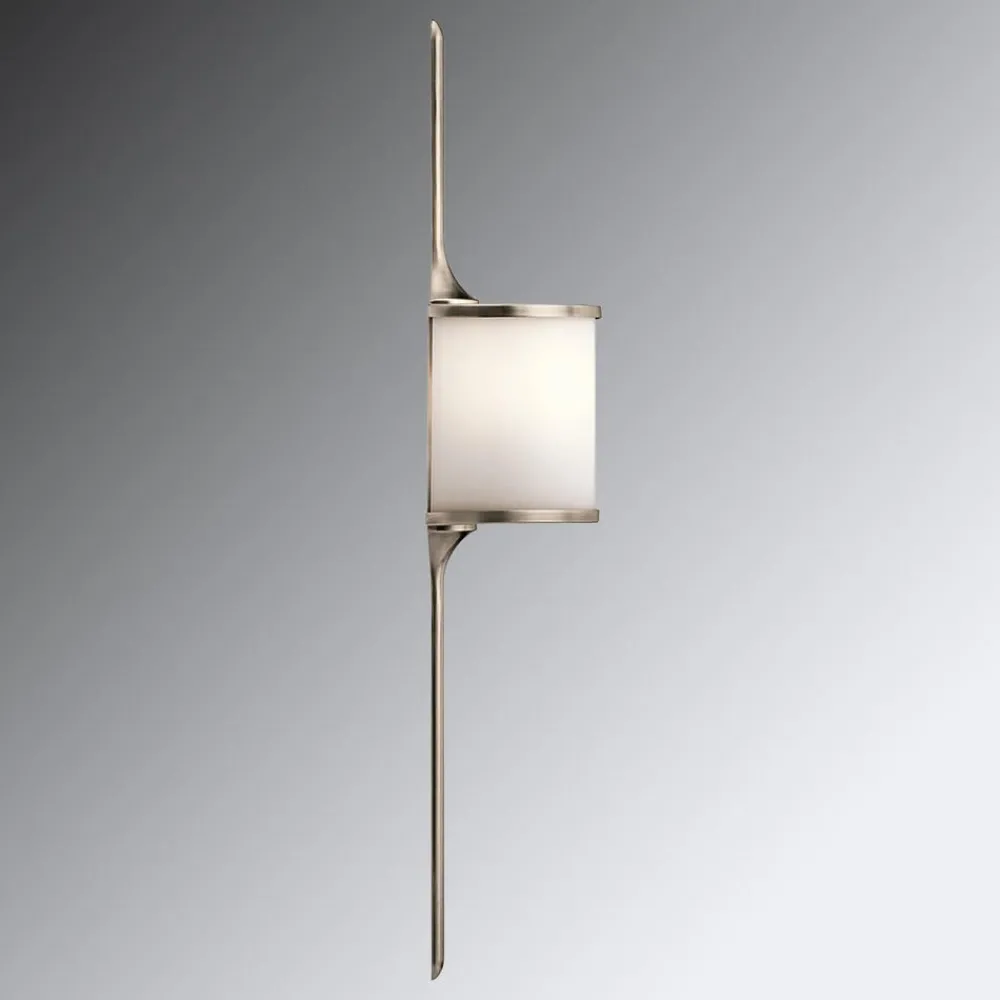 KICHLER Væg- Og Spejllamper > Mona LED-væglampe, IP44, højde 55,9 cm, fortinnet