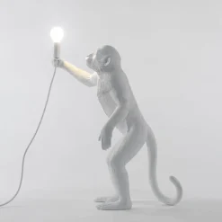 Dekorationsbelysning ^ SELETTI Monkey Lamp deko LED-bordlampe, hvid, stående