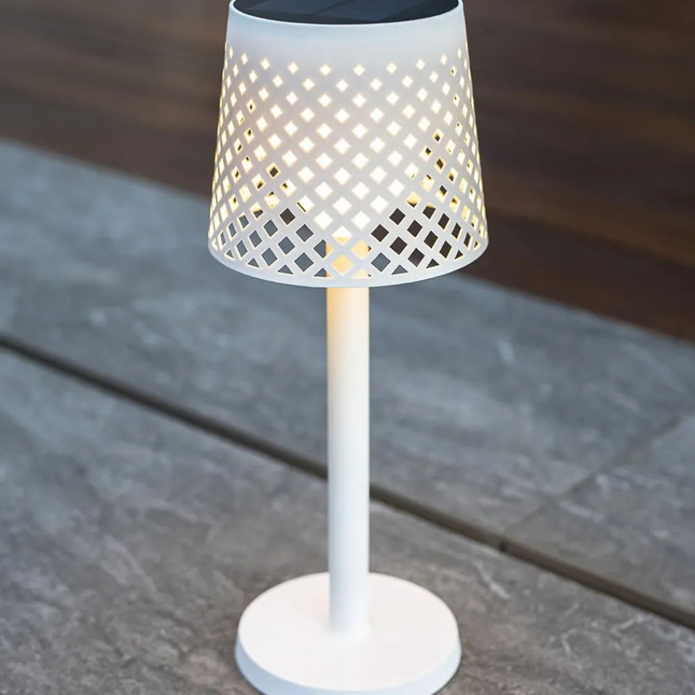 Newgarden Solcellelamper > Greta LED-solcellelampe, hvid