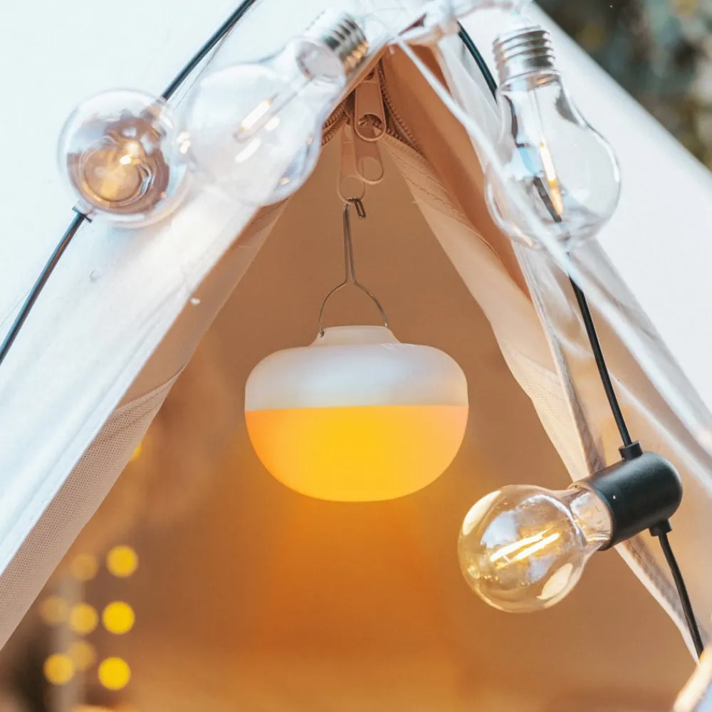 Dekorationsbelysning|Terrassebelysning ^ Newgarden LED-batteridrevet bordlampe Cherry, orange/hvid, IP54