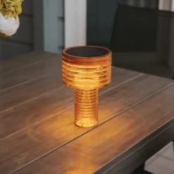 Solcellelamper ^ Newgarden LED-solcellelampe Ambar, orange, PMMA, IP44