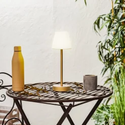 Newgarden Dekorationsbelysning|Terrassebelysning > Lola Slim LED-bordlampe batteri, messing