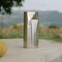 New Works Møbel Og Interiør > Karaffel Pleat, 0,9 liter, stål, spejlet