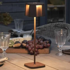 Konstsmide Dekorationsbelysning > Nice LED-dekorationslampe, USB-ladeport, rust