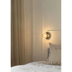 Væg- Og Spejllamper ^ Nuura Aps Nuura væglampe Liila 1, Ø 14 cm, IP44, sort/klar